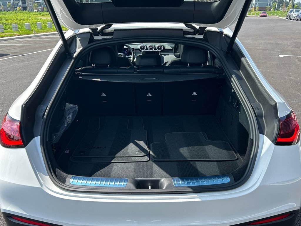 New 2026 Polar White Mercedes-Benz GLC300 image 44