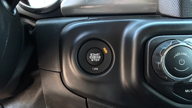 Used 2020 White Jeep Overland image 29