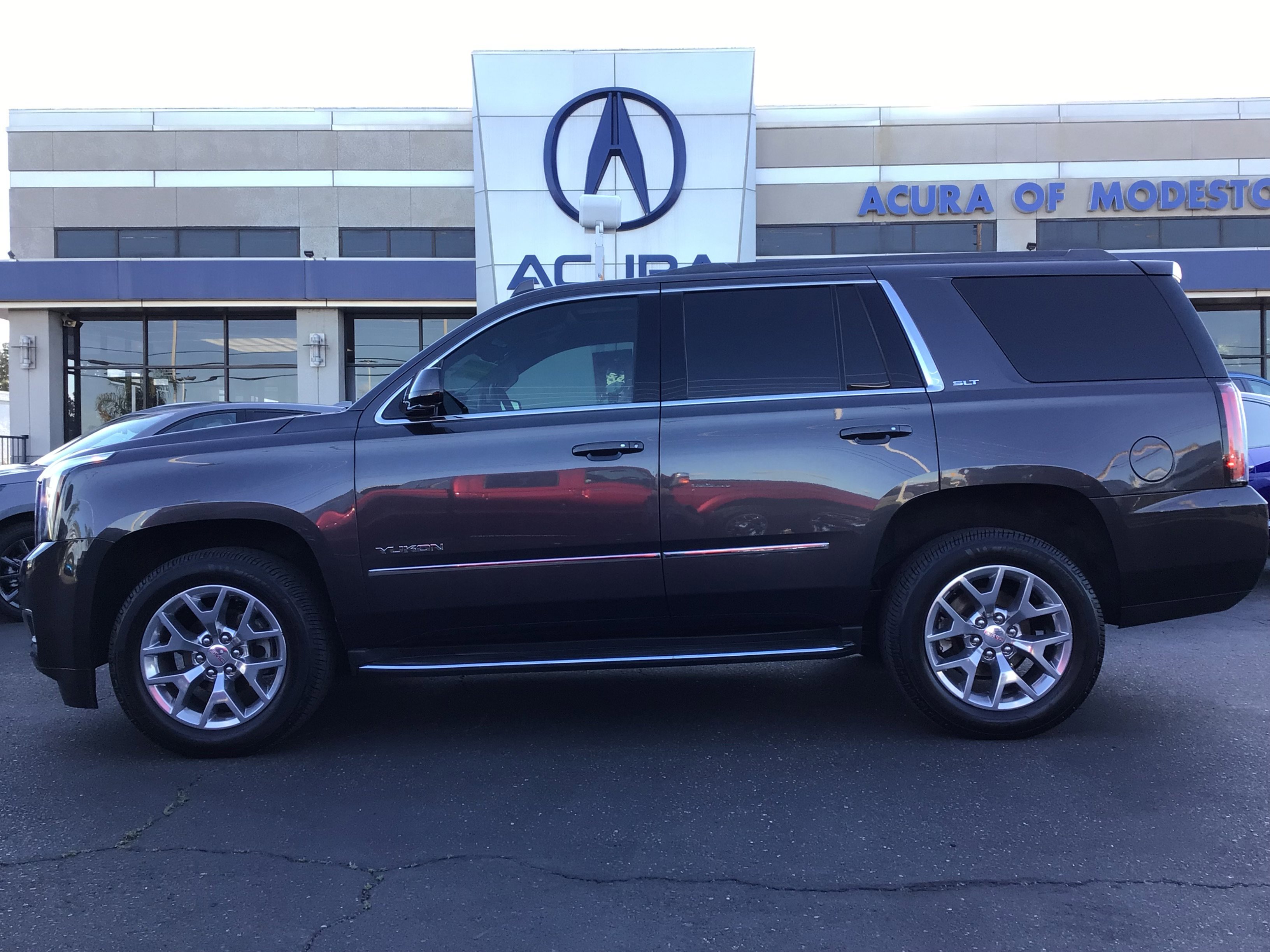 2017 GMC Yukon 4WD SLT's photo