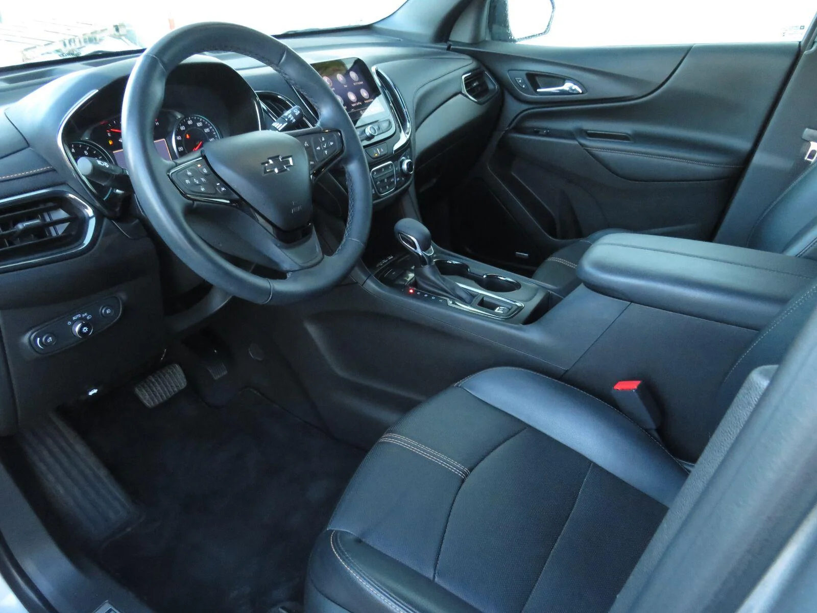Used 2023 Sterling Gray Metallic Chevrolet Premier image 20