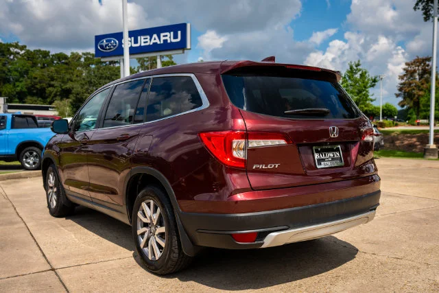 Used 2019 Deep Scarlet Pearl Honda EX-L image 4