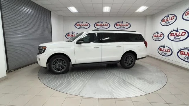 New 2027 Star White Metallic Tri-Coat Ford Platinum image 9