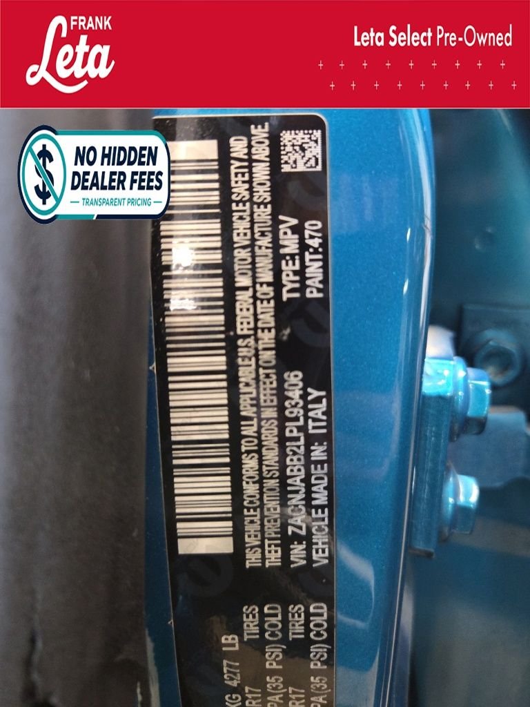 Used 2020 Bikini Metallic Clearcoat Jeep  image 25