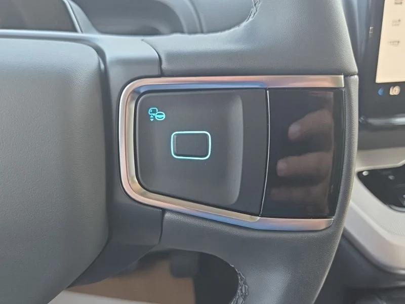 New 2026 Agate Black Metallic Ford MAX Active image 35