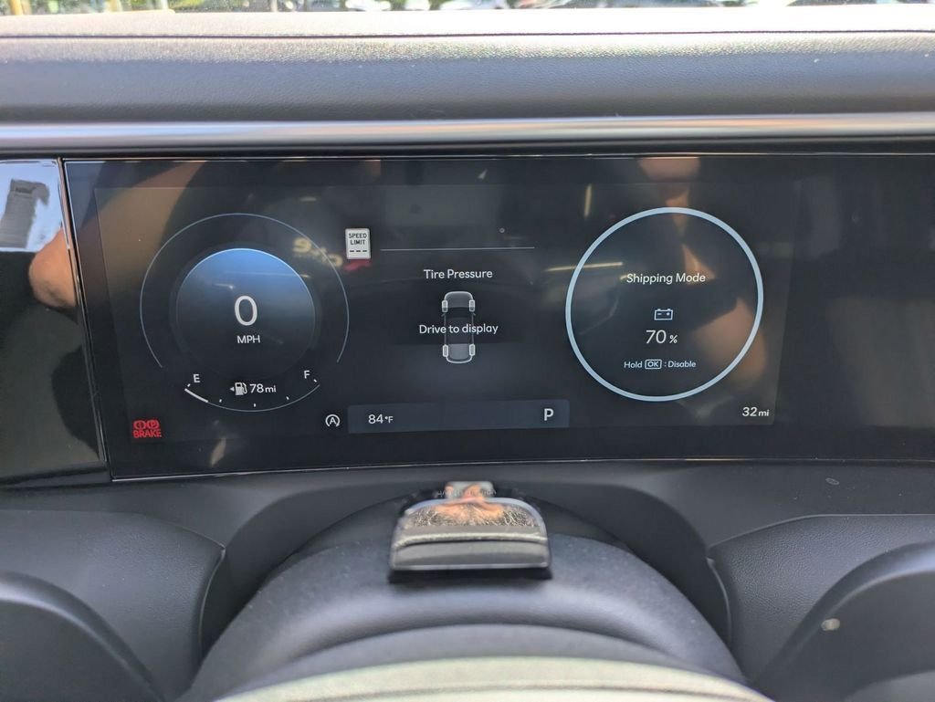 New 2026 White Hyundai SEL Premium image 18