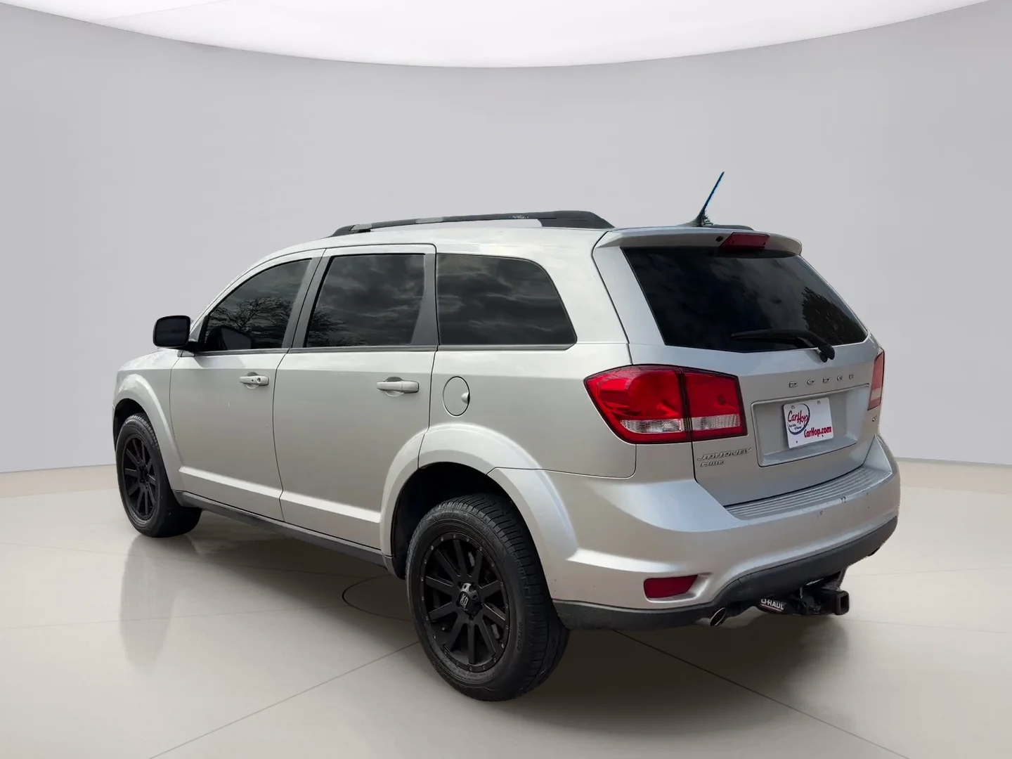 Used 2014 Silver Dodge SXT AWD image 3