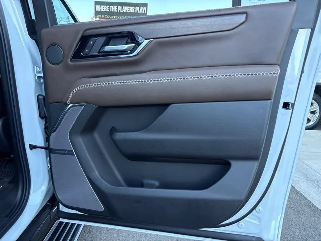 2026 GMC Yukon XL Denali Ultimate - Photo 17