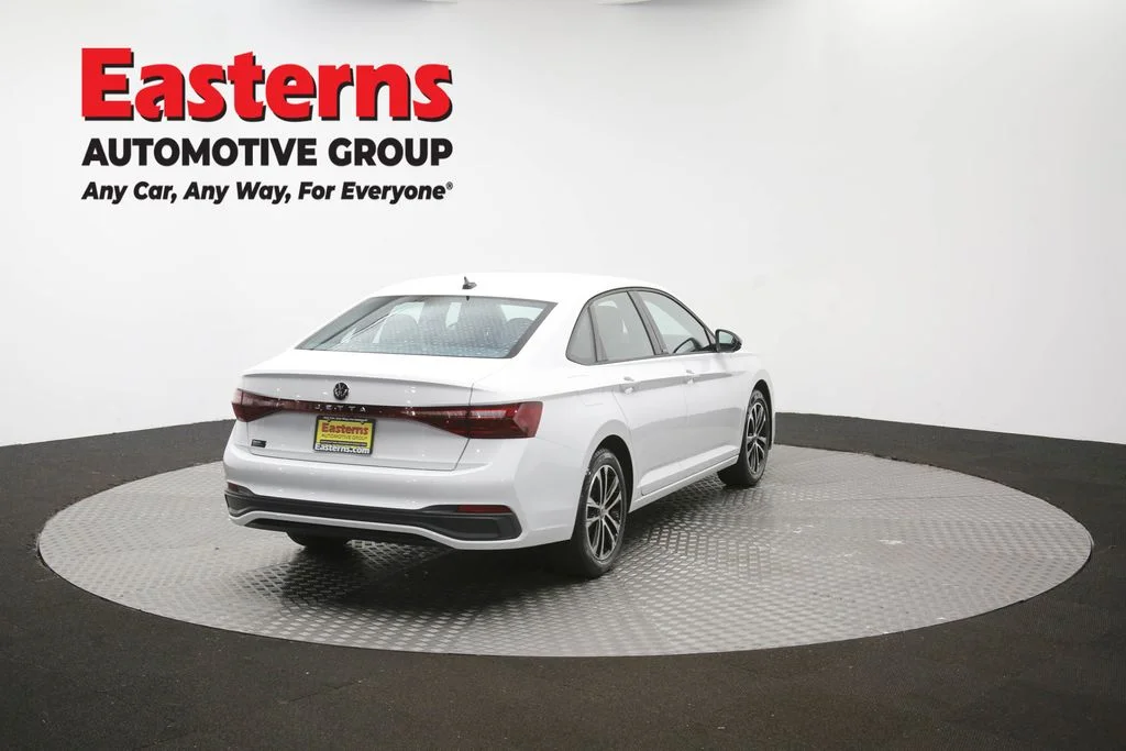 Used 2025 White Volkswagen 1.5T Sport image 38