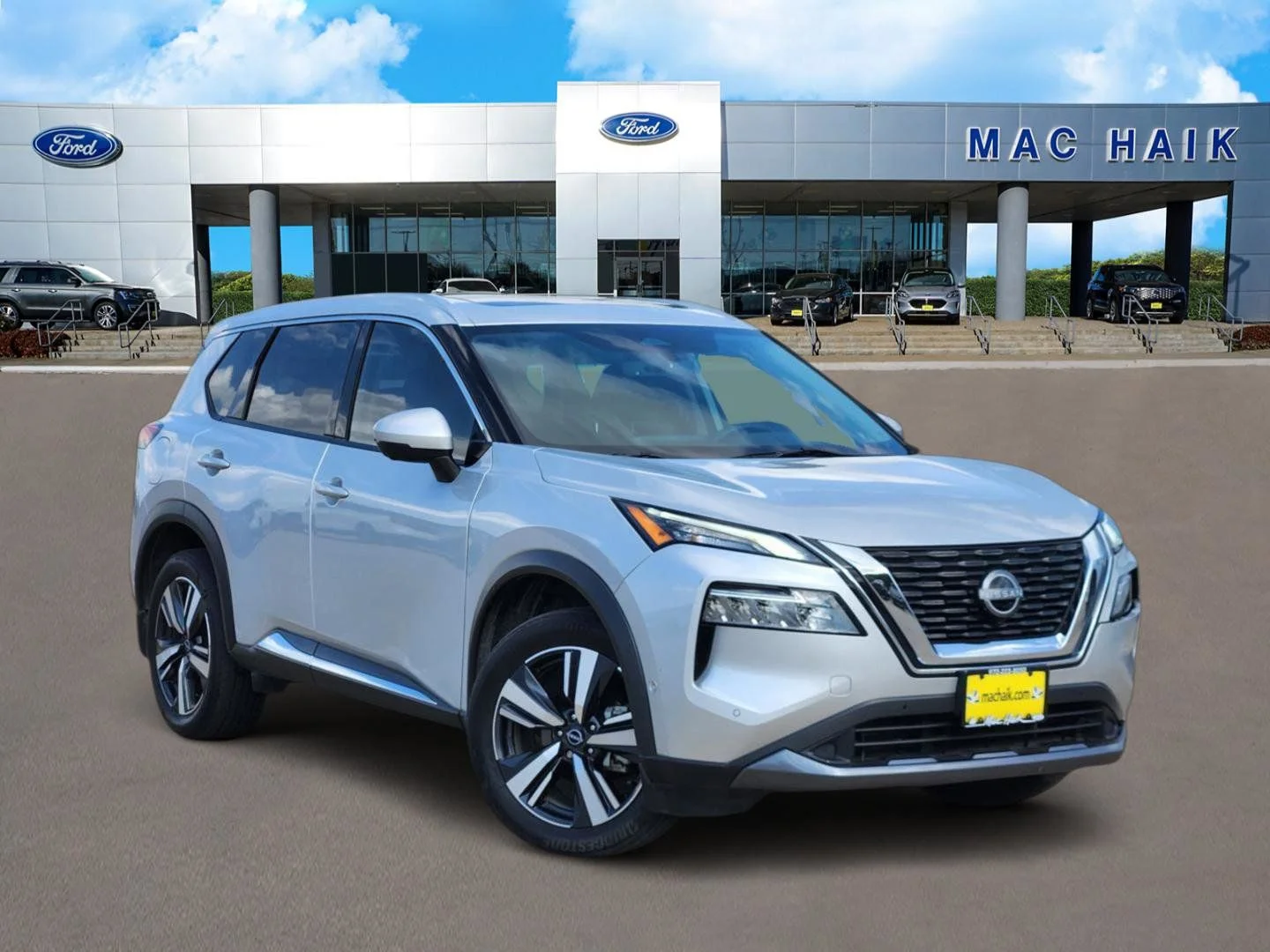 Used 2023 Silver Nissan SL image 1