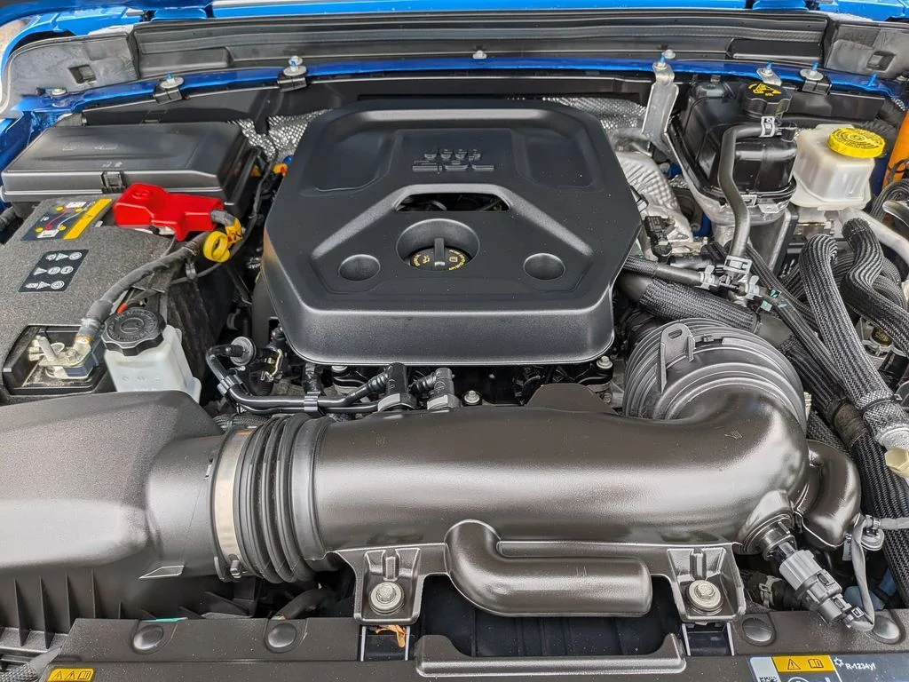 Used 2024 Blue Jeep Sport S 4xe image 25