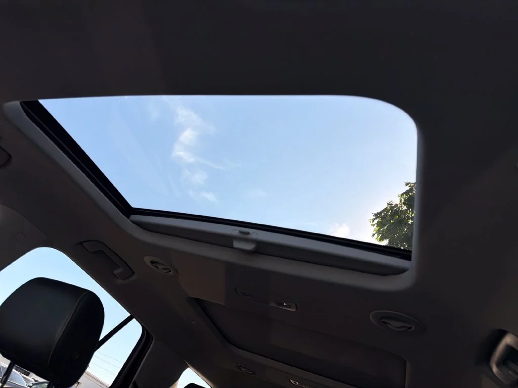 Used 2019 Black Chevrolet Premier image 21