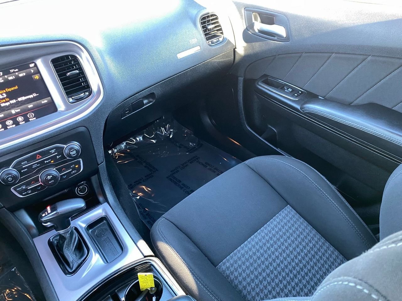 2022 Dodge Charger GT - Photo 17