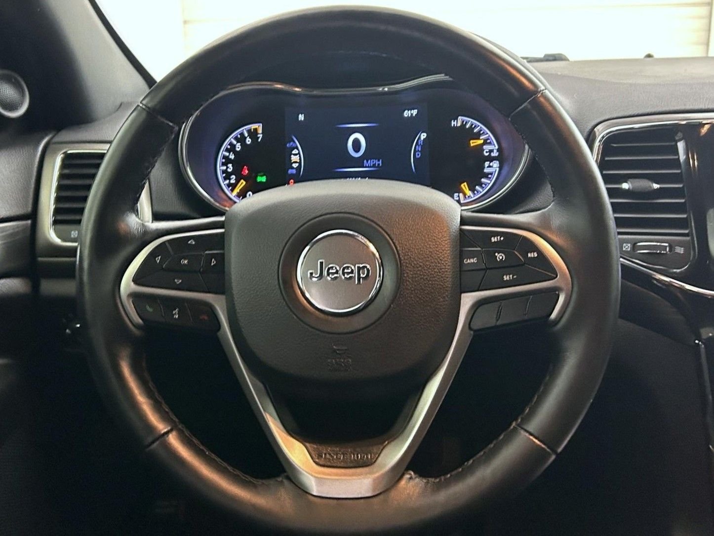 Certified Used 2022 White Jeep Laredo X image 11