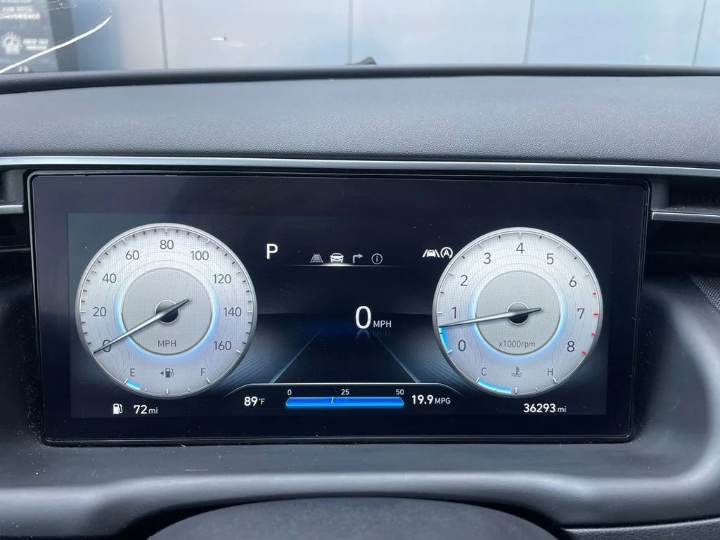 Used 2024 Silver Hyundai XRT image 7