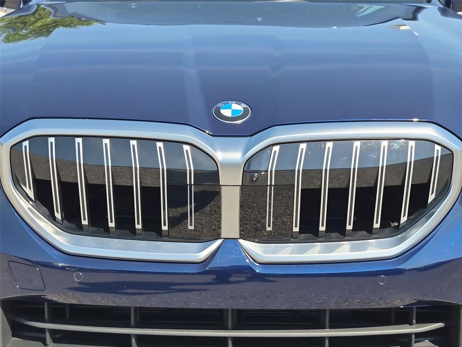 Used 2026 Tanzanite Blue II Metallic BMW 530i xDrive image 14