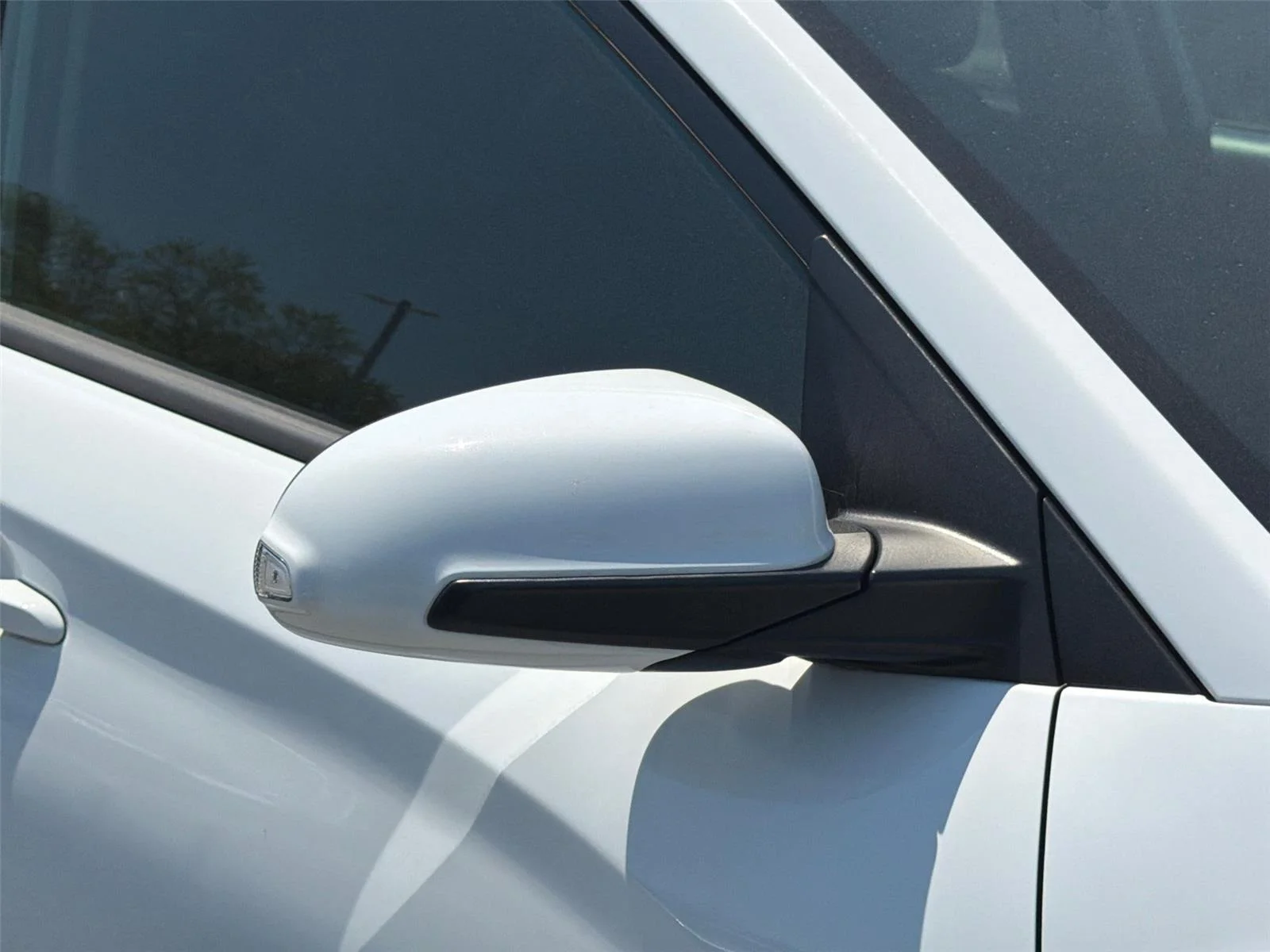 Used 2018 Chalk White Hyundai SEL image 27