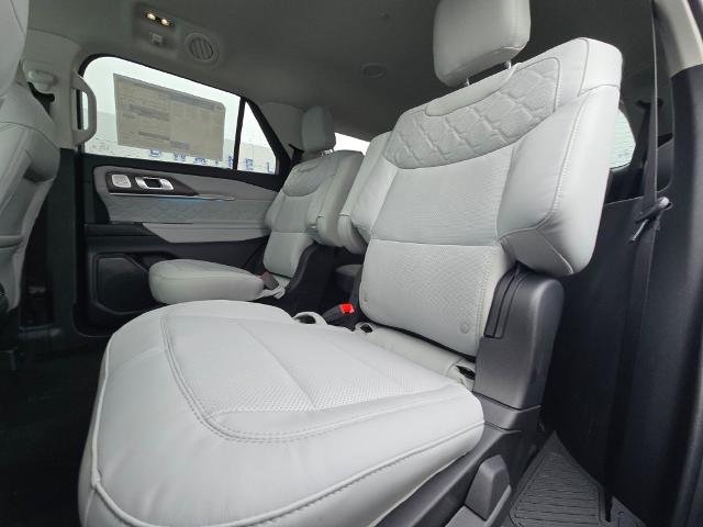 2026 Ford Explorer Platinum - Photo 46