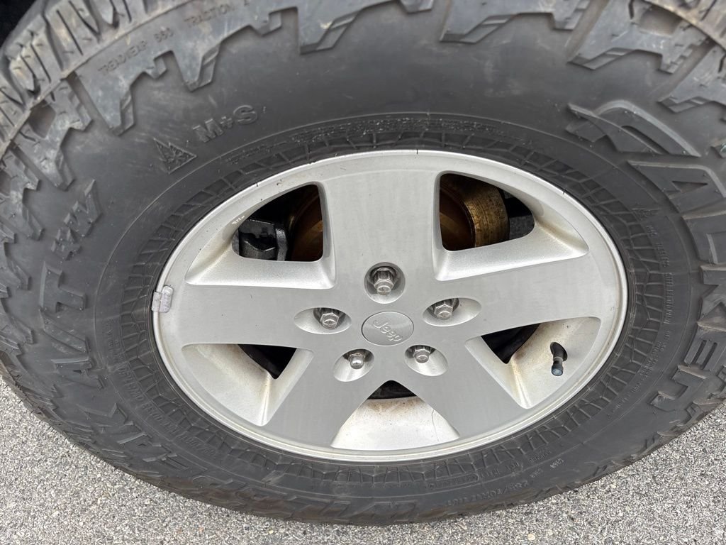 Used 2017 Black Jeep Sport image 10