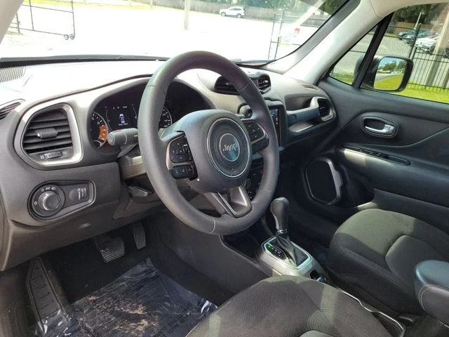 Used 2022 White Jeep Sport image 17
