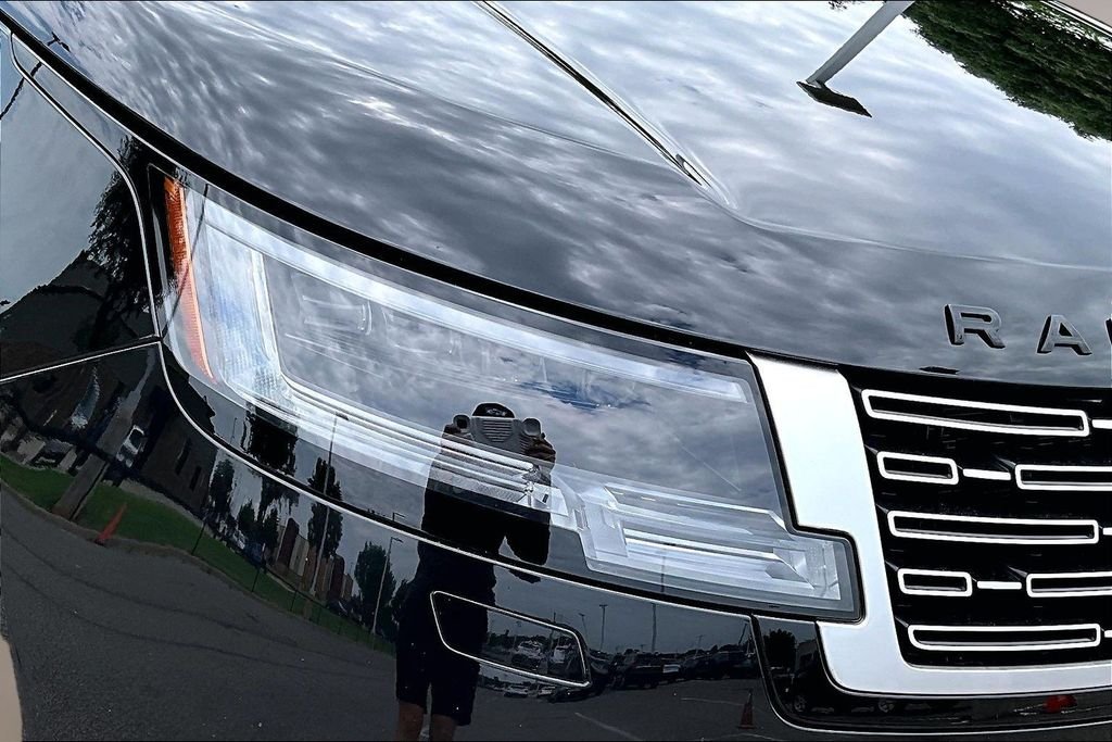 Used 2023 Black Land Rover Autobiography image 29