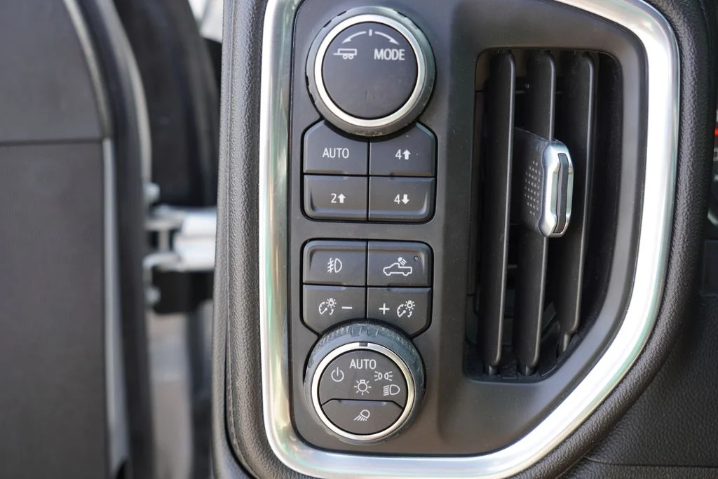 Used 2022 Silver Ice Metallic Chevrolet LTZ image 24