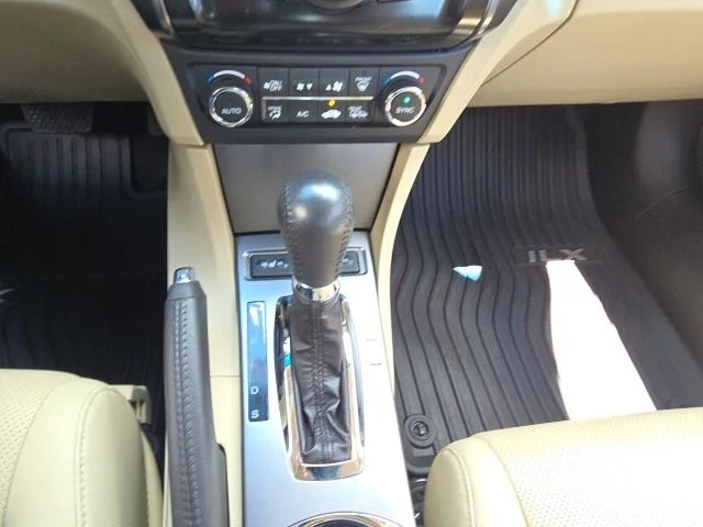 Used 2015 White Acura 2.0L image 16