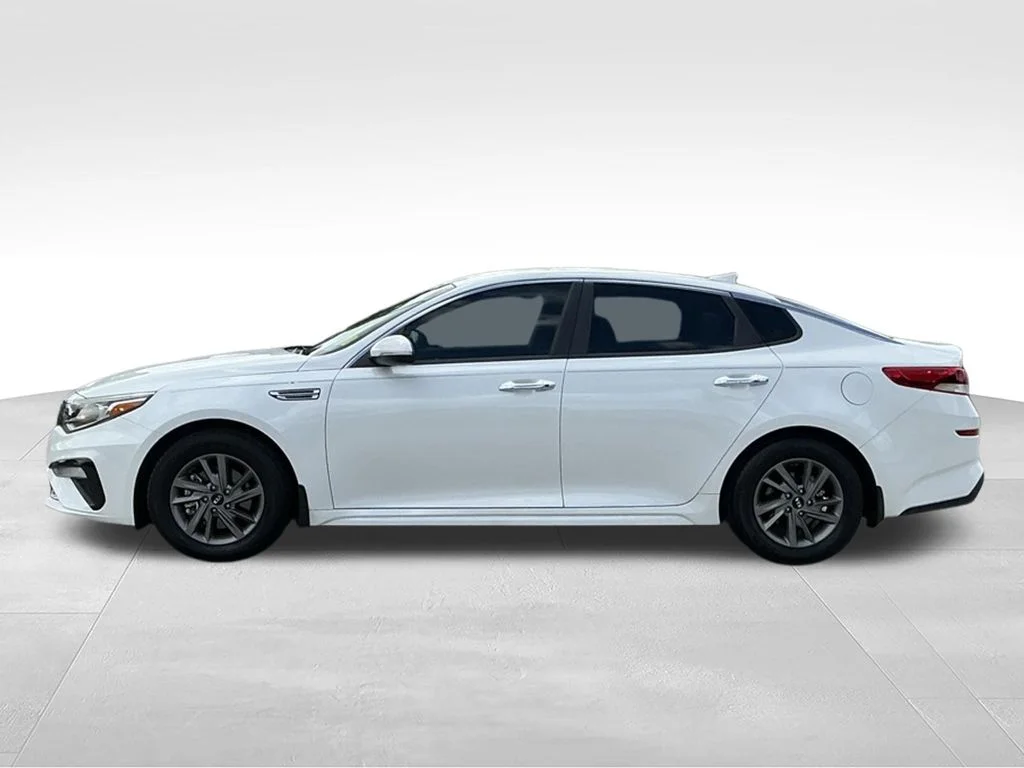 Used 2020 White Kia LX image 3