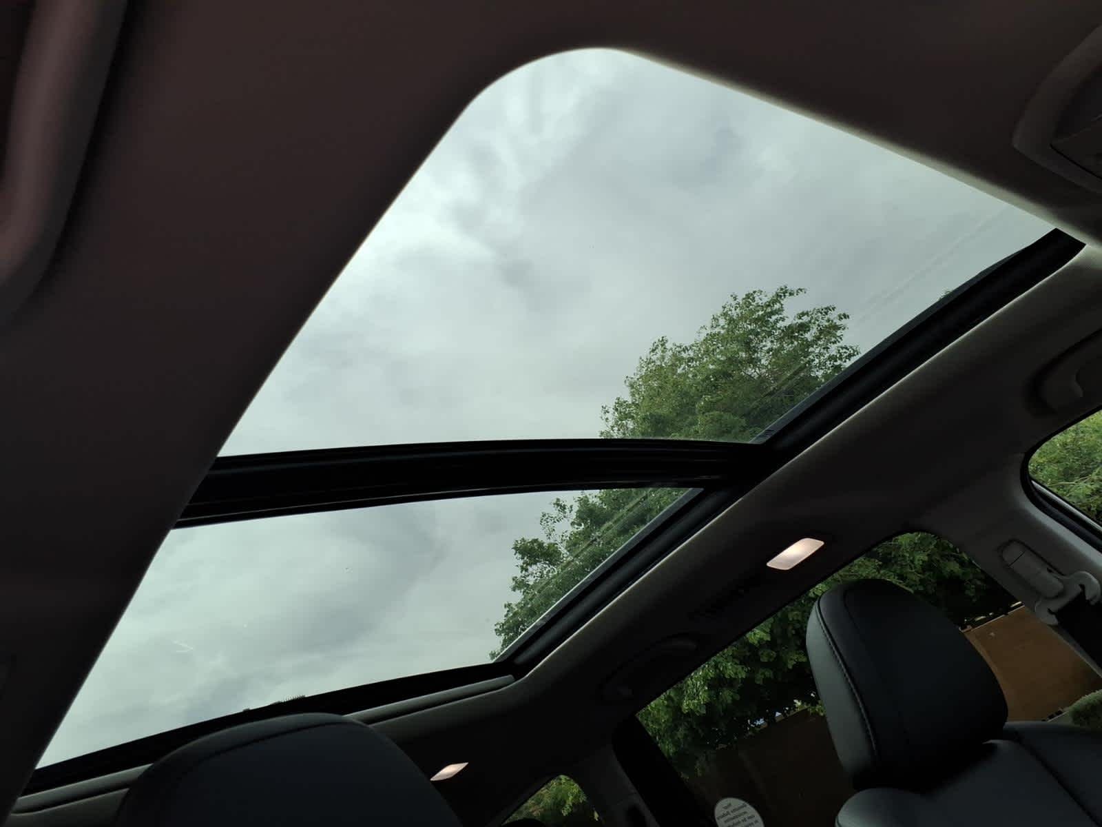 New 2026 AUTUMN GREEN METALLIC Subaru Onyx Edition Touring 7-Passenger image 16