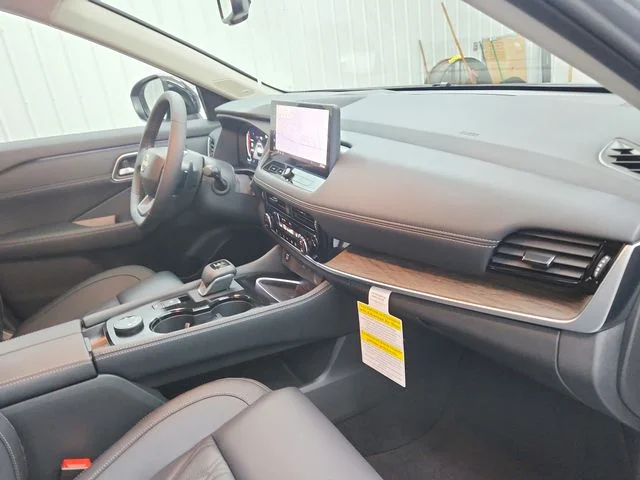 New 2026 Gray Nissan Platinum image 38