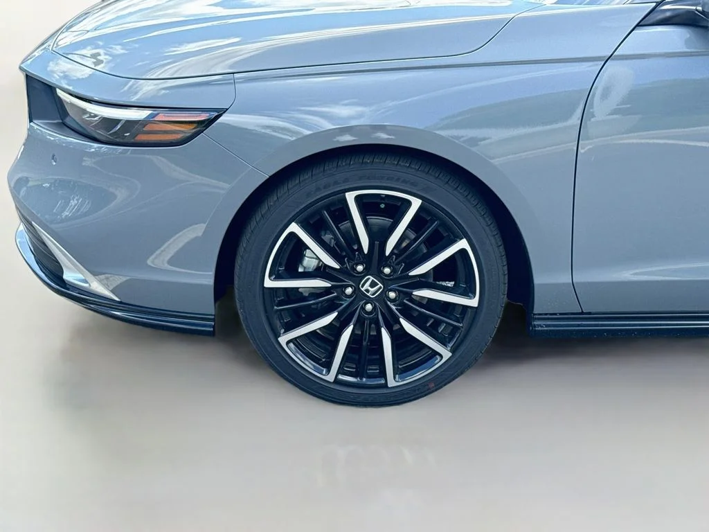 New 2026 Urban Gray Pearl Honda Touring image 35