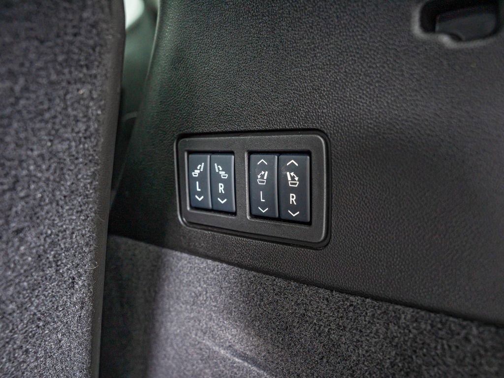 Used 2025 Crystal White Tricoat Cadillac Premium Luxury image 39
