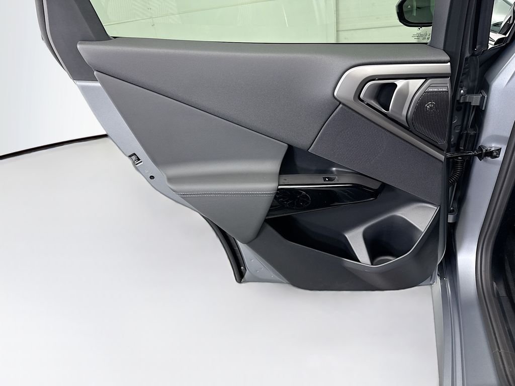 Used 2026 Gray Metallic BMW 30 xDrive image 25