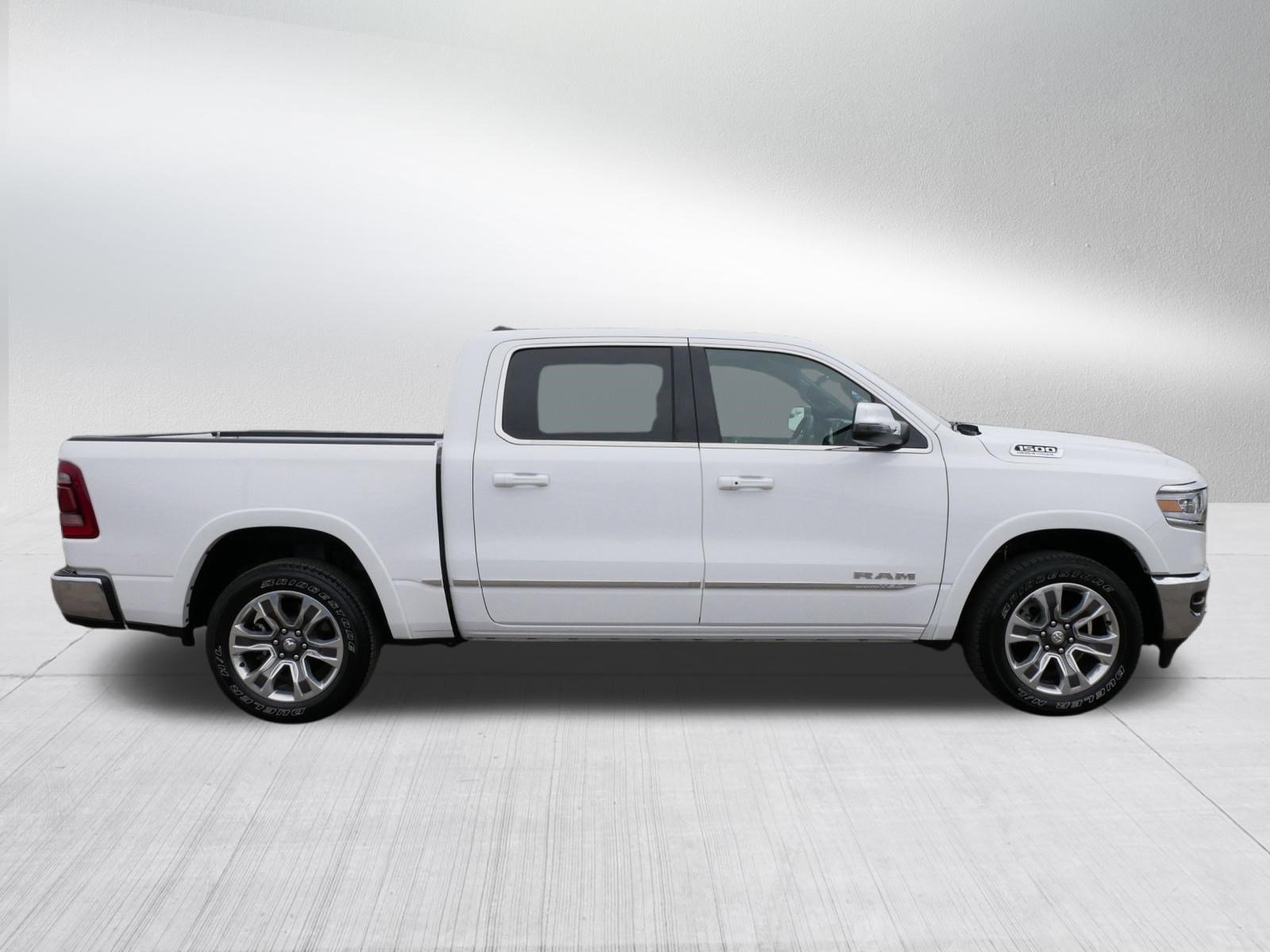 2024 RAM Ram 1500 Pickup Limited - Photo 8