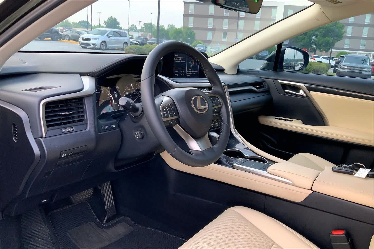 Used 2022 Nori Green Pearl Lexus  image 22