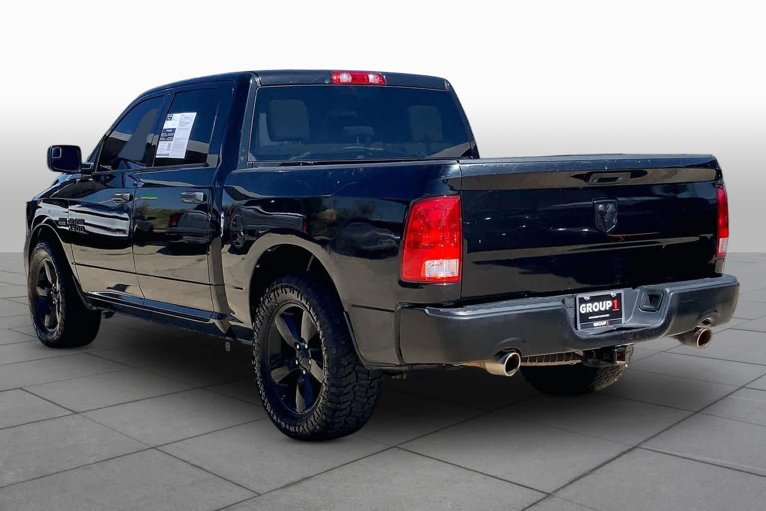 Used 2015 Brilliant Black Crystal Pearlcoat Ram Express image 10