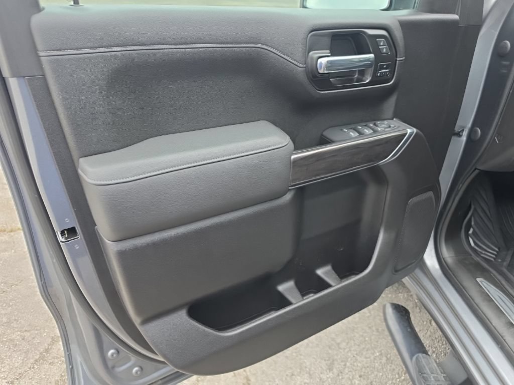 Used 2021 SATIN STEEL METALLIC Chevrolet LTZ image 17