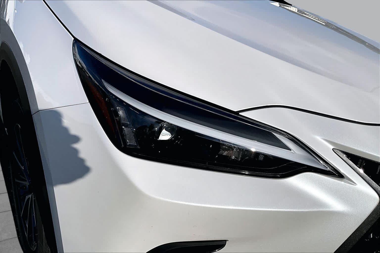 Used 2023 Eminent White Pearl Lexus  image 28