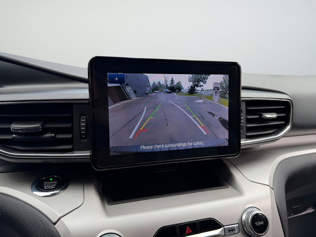 Used 2020 Black Ford XLT image 17
