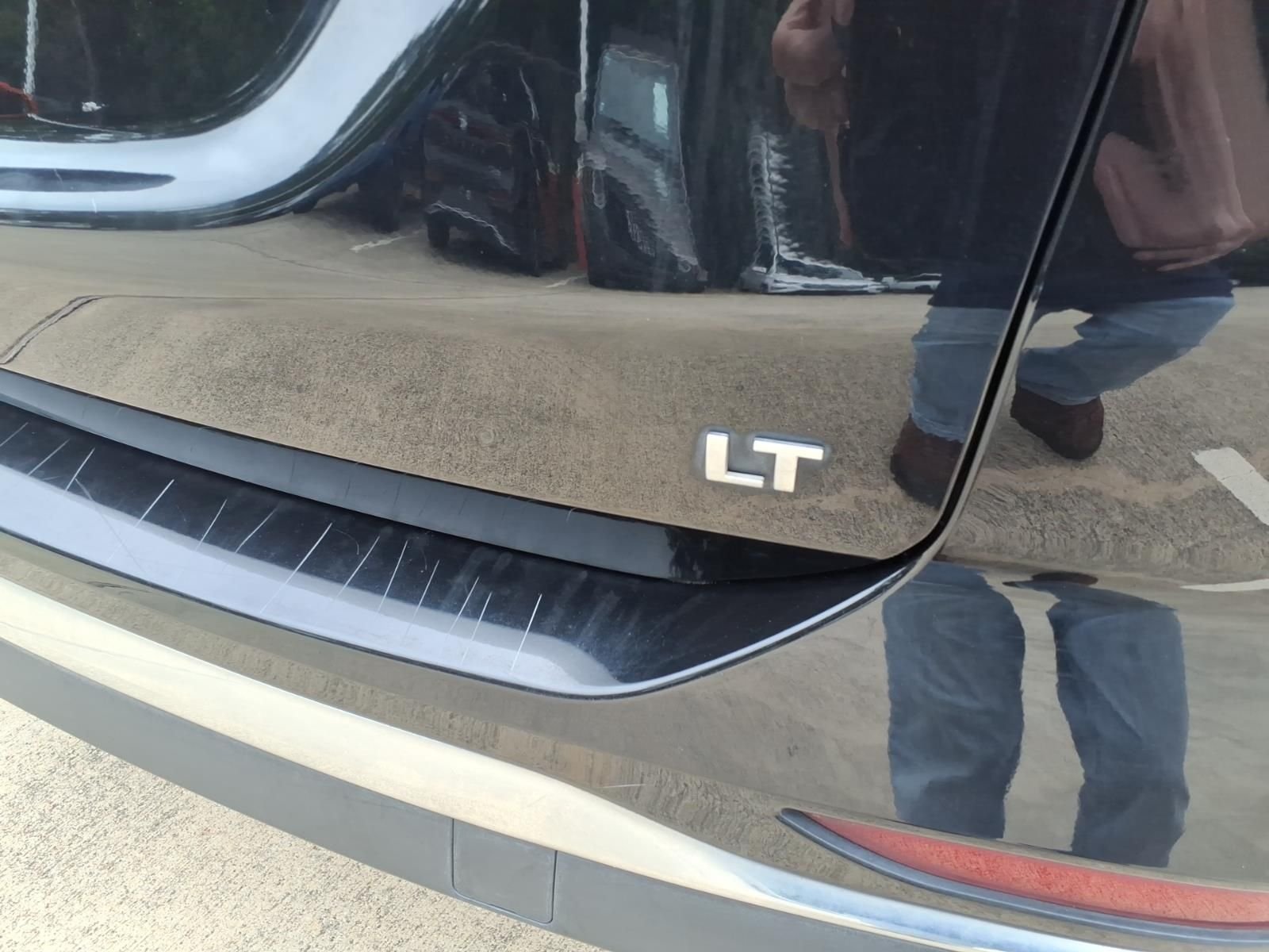 Used 2019 Black Metallic Chevrolet LT image 8
