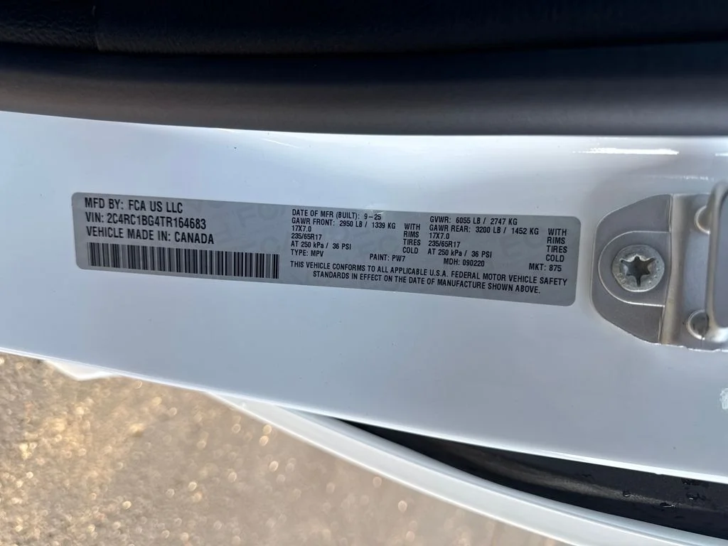 2026 Chrysler Pacifica Select - Photo 29