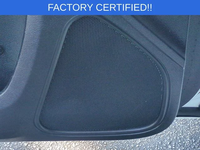 Used 2023 White Dodge SXT image 15