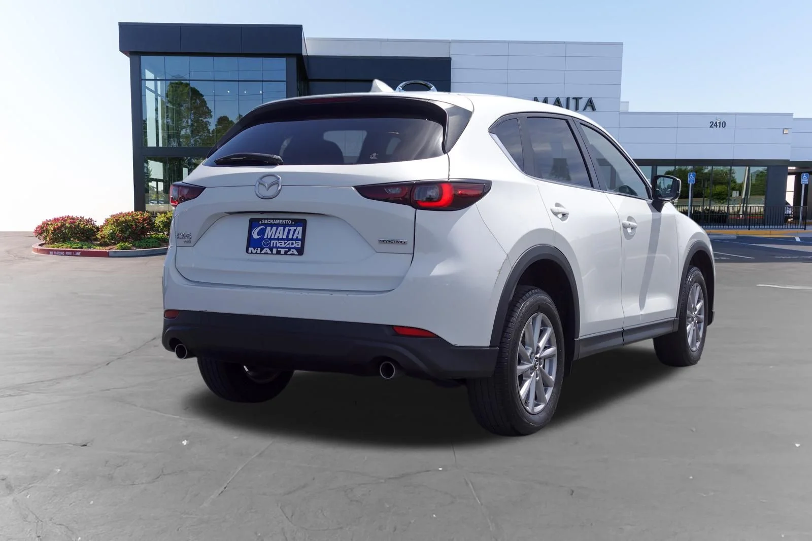 Certified Used 2023 Rhodium White Metallic Mazda 2.5 S Select Package image 4