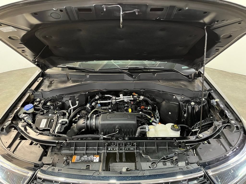 Used 2022 Gray Ford XLT image 6
