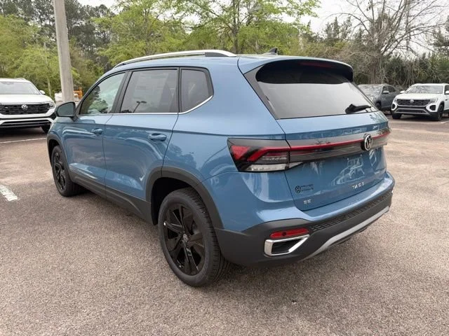 New 2026 Monterey Blue Pearl Volkswagen SE image 4