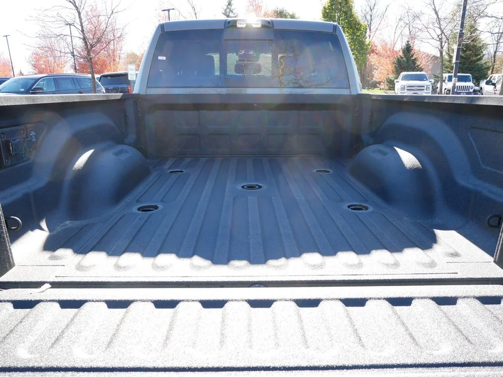 New 2026 Ceramic Gray Clear-Coat Exterior Paint Ram Laramie image 29