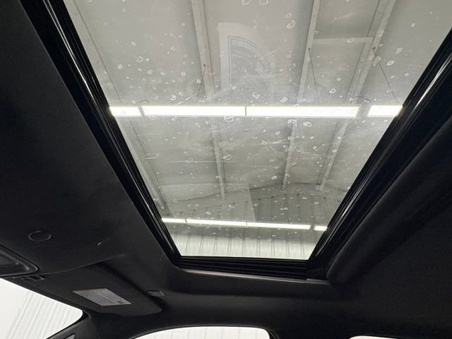 New 2026 Glacier White Tricoat GMC Denali Ultimate image 34