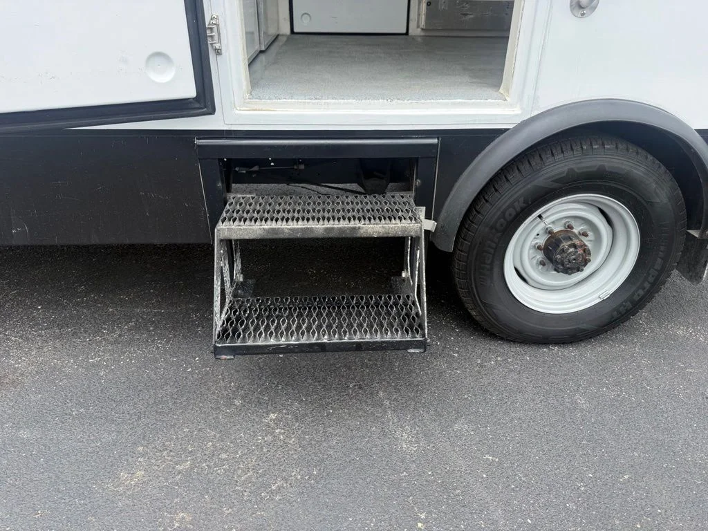 Used 2023 White Ford Base image 30
