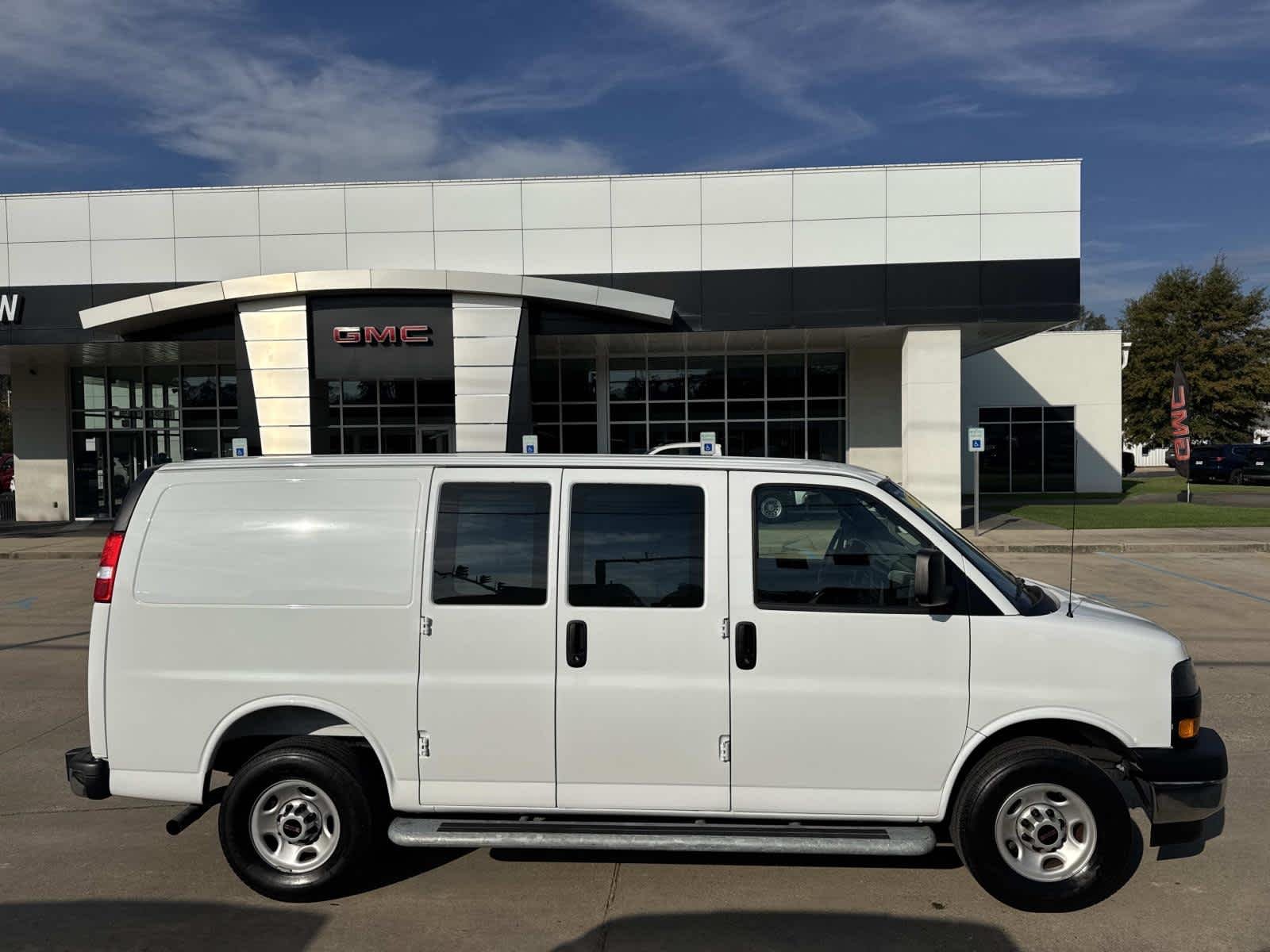 2025 GMC Savana Cargo