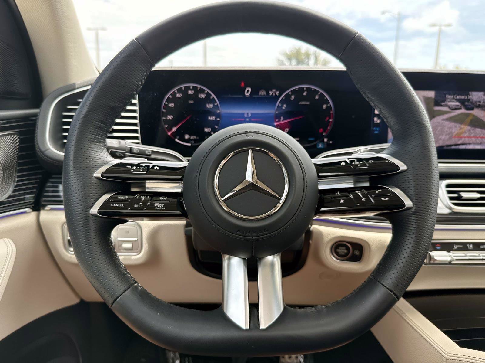 New 2026 Obsidian Black Metallic Mercedes-Benz 450 4MATIC® SUV image 31