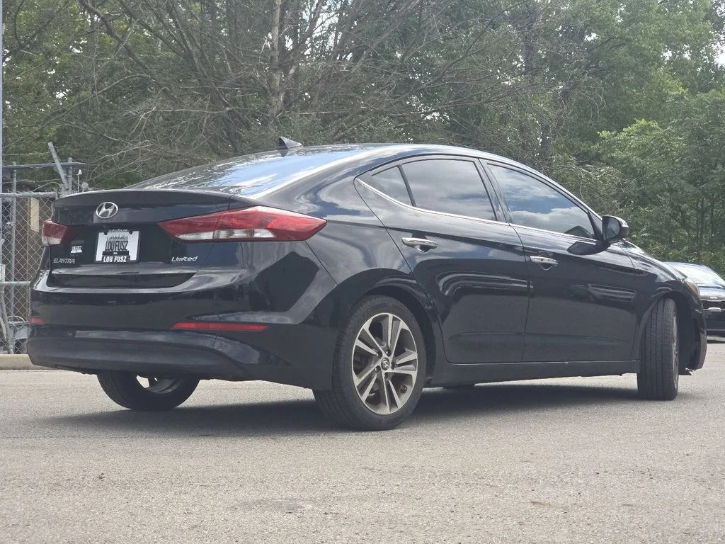 Used 2017 Black Hyundai Limited image 16